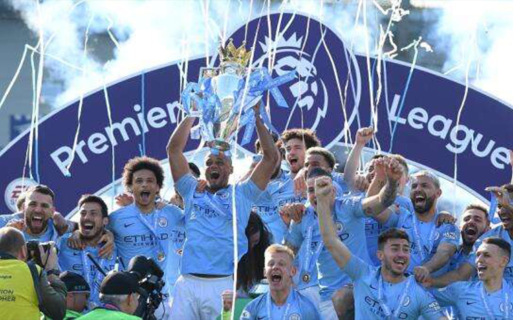 也凸显了球 也凸显了球